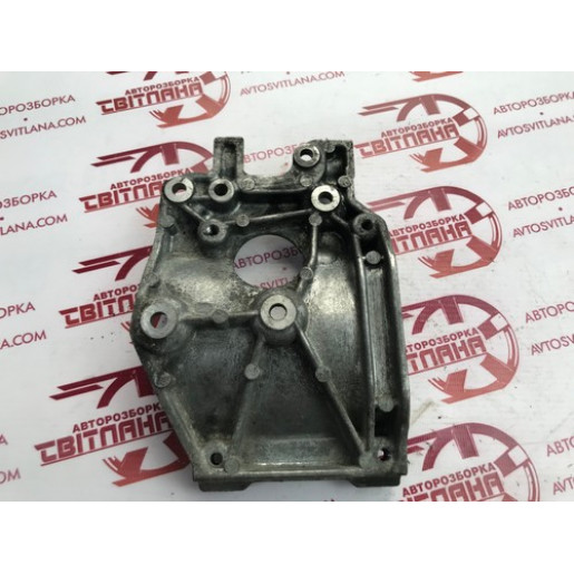 Кронштейн кондиционера Partner / Berlingo 1.6HDI 2008- 9646719580